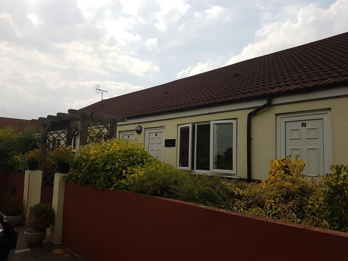 West Cowick 骏马湾旅馆酒店 外观 照片